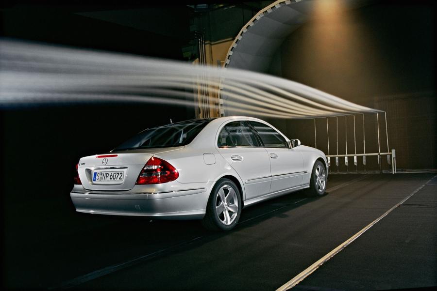  Mercedes-Benz E-Class 2002 года  (фото 219 из 448)